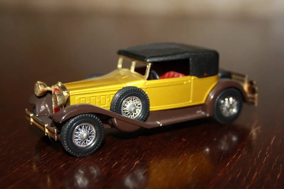 Ульяновск сувенирные машинки. 1930 Packard Victoria. Chevrolet Corvette 1954 1-43 Matchbox. Советские сувенирные машинки. Packard 1/43.