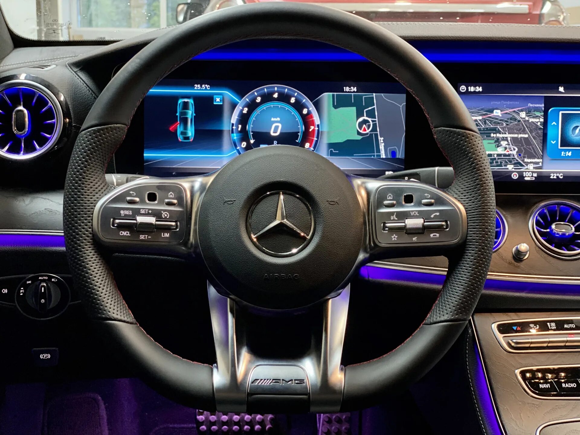 Руль бмв е90 м с тахометром. Led тахометр в руль. Bmw m3 steering wheel carbon. Руль bmw m5 f90. Руль с индикатором тахометра vag.