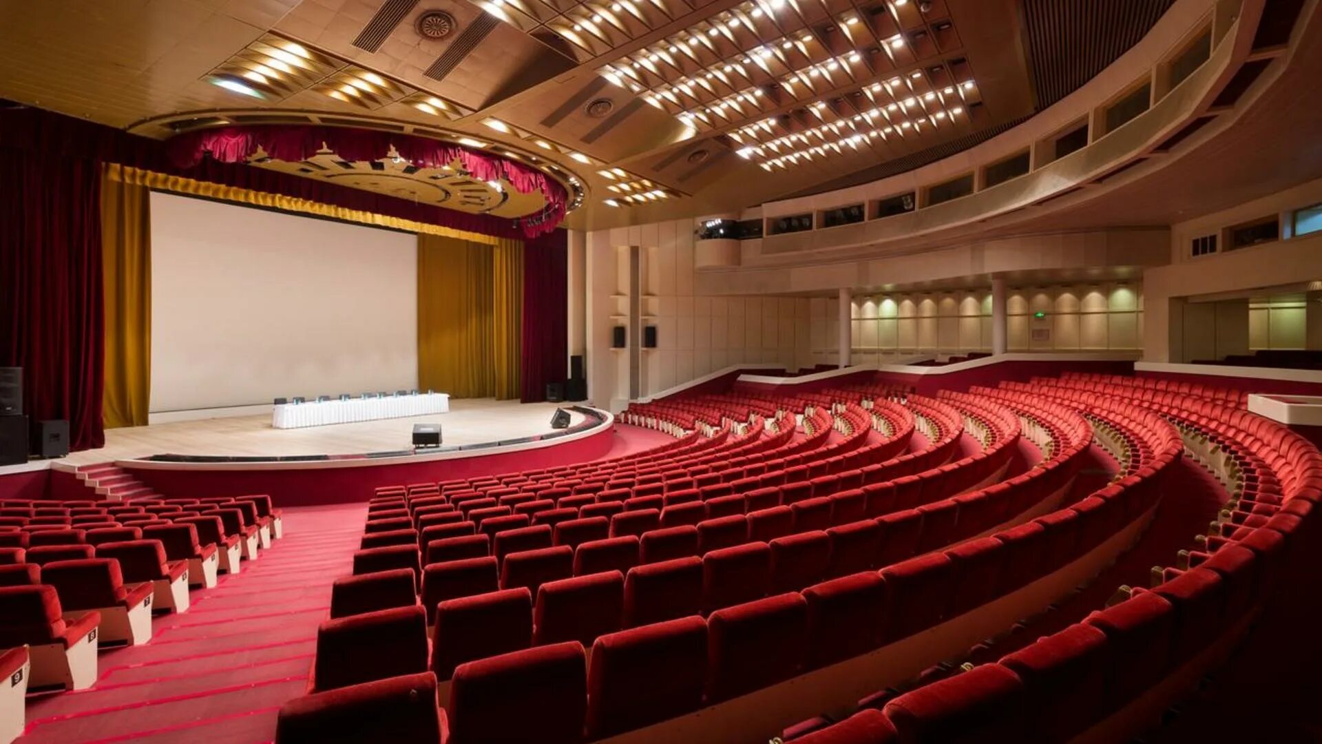 Концертный зал гостиницы санкт-петербург. Отель санкт-петербург пироговская. Отель санкт-петербург спутник гостиница. Санкт-петербург пироговская набережная 5/2 отель санкт-петербург. Гостиница спутник спб.