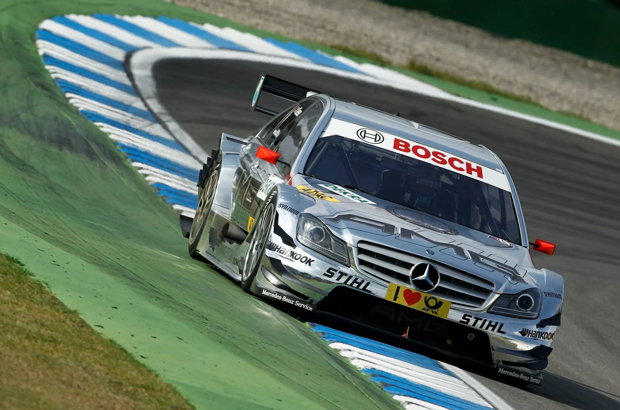 Гонки амг. Mercedes benz amg gt3. Mercedes amg gt3 petronas. Мерседес амг gt 3. Dtm amg.