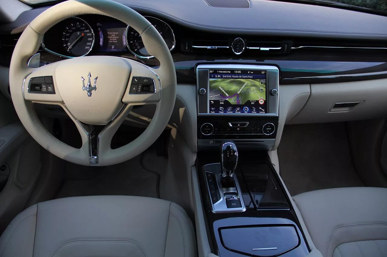 Maserati Quattroporte 2015 салон. Maserati Quattroporte 2017 салон. Maserati Quattroporte Interior. Maserati Quattroporte 2021 Interior. Салон мазерати