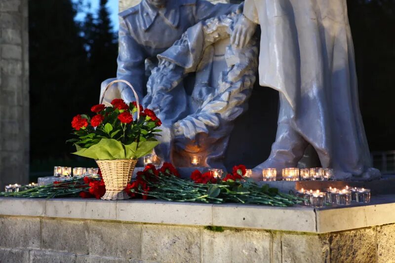 Праздник дня скорби. День памяти и скорби. 22 Июня день памяти и скорби. Скорбь. Скорбь по погибшим на войне.