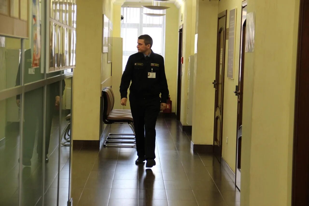 Требуются сторожа в детский сад. 218 детский сад красноярск фото. Вахтер в детском саду. Добрые дела в детском саду. Драка в красноярске в солнечном.