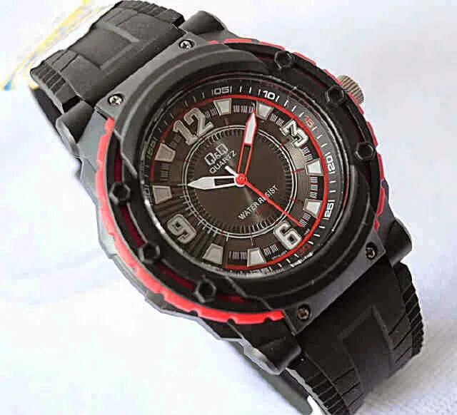 Часы q&q m124j001y. Q q точность. Часы кью энд кью мужские. Часы q q m138j002y. Q&q vr32-006.