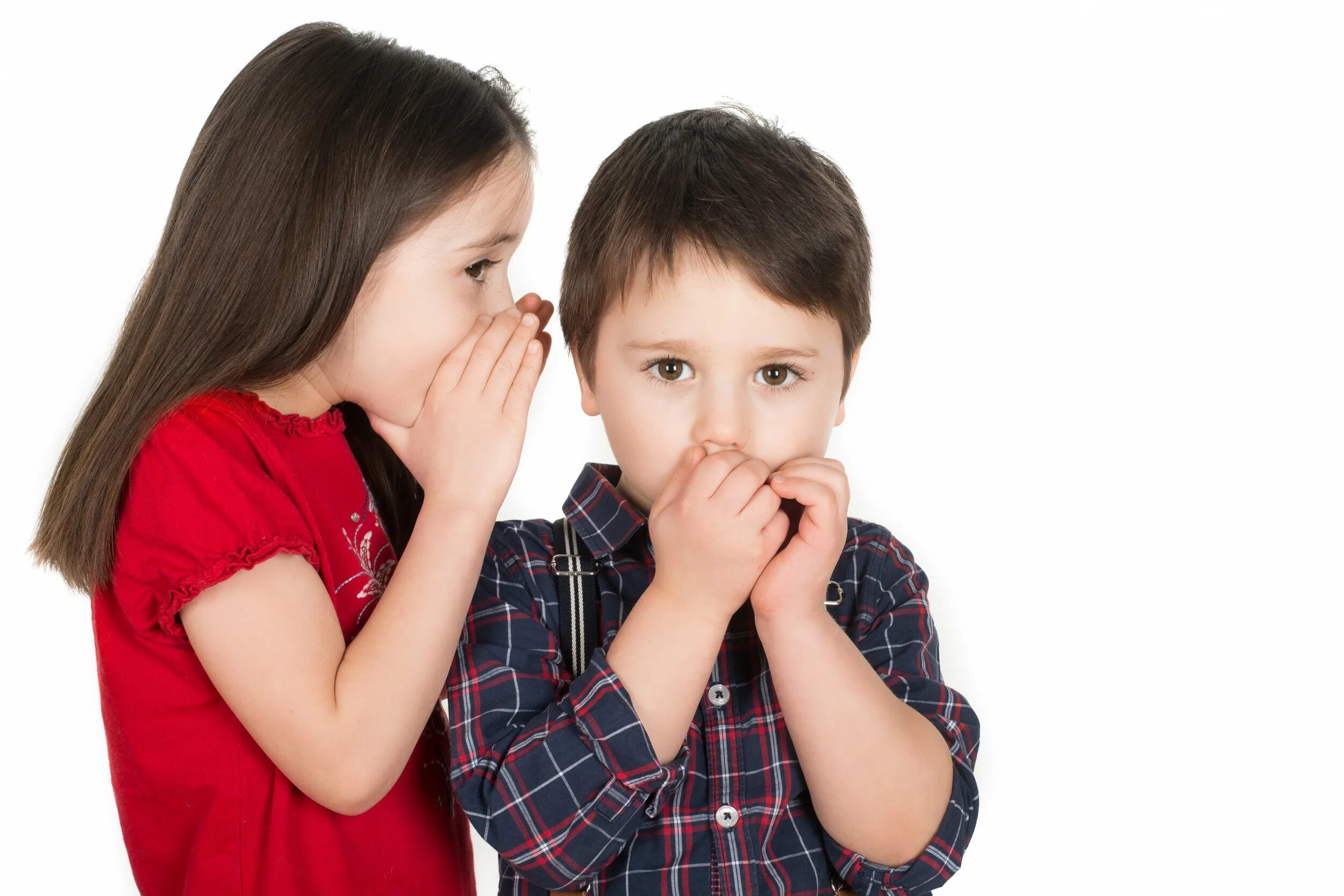 Шепчет на ушко. Палец у губ. Передать секрет. Жестикуляция в общении. Иностранный шпион.