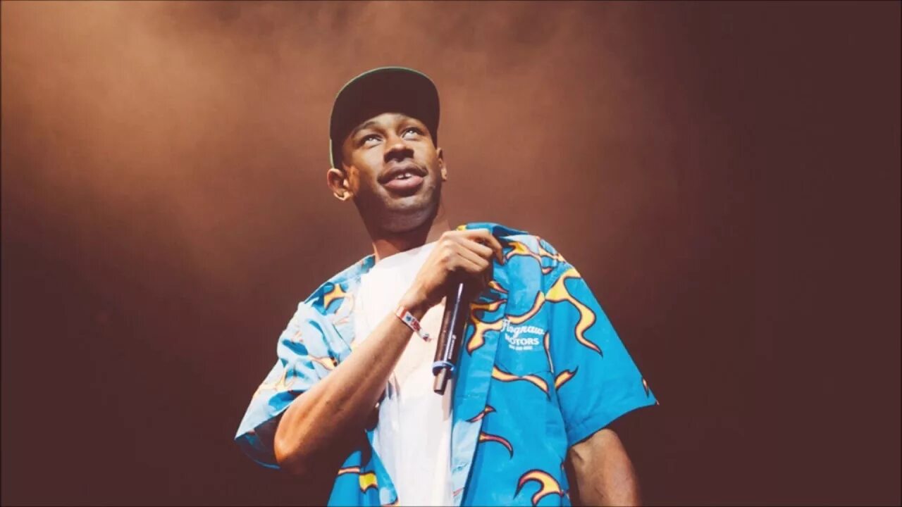 Tyler the creator like him текст. Tyler the creator фото. tyler the creator smile.