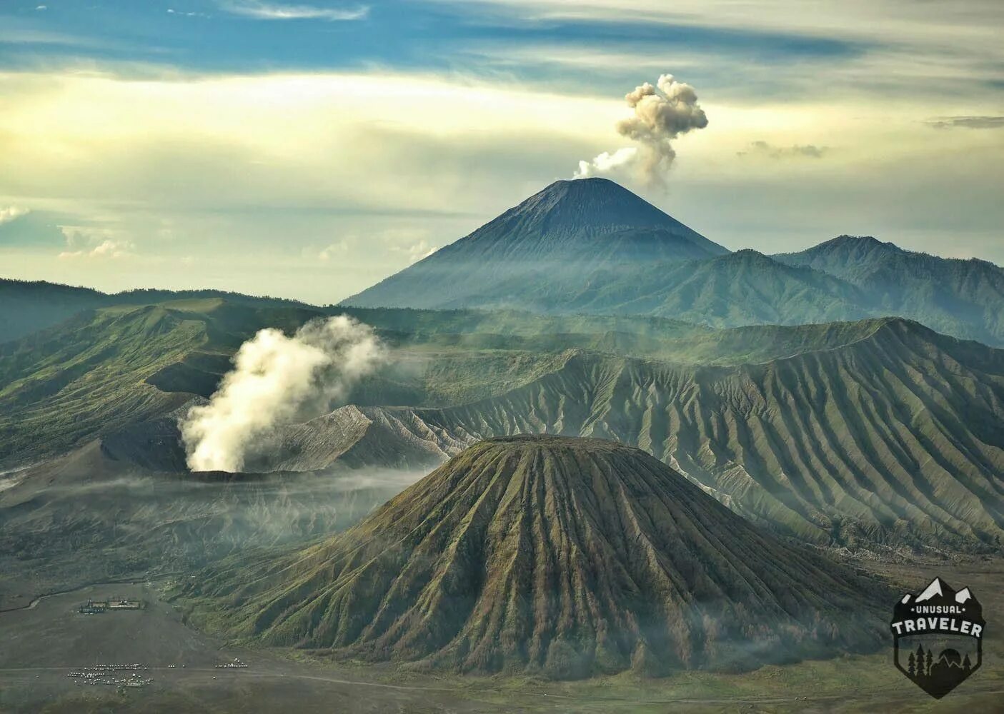 Известные вулканы на земле. Потухший вулкан Килиманджаро. Вулкан Килиманджаро извержение. Африка вулканы Килиманджаро Камерун. Стратовулкан Африки — Килиманджаро.
