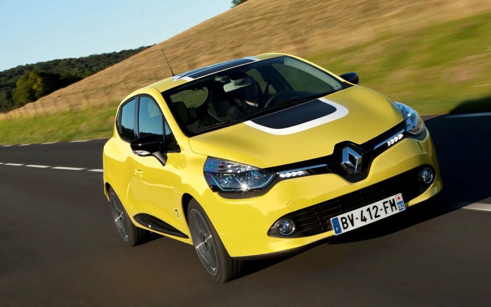 Renault модельный. Рено Клио 2012. Рено Клио 2013. Рено Клио 2014 фото. Renault Clio автомобили Франции.