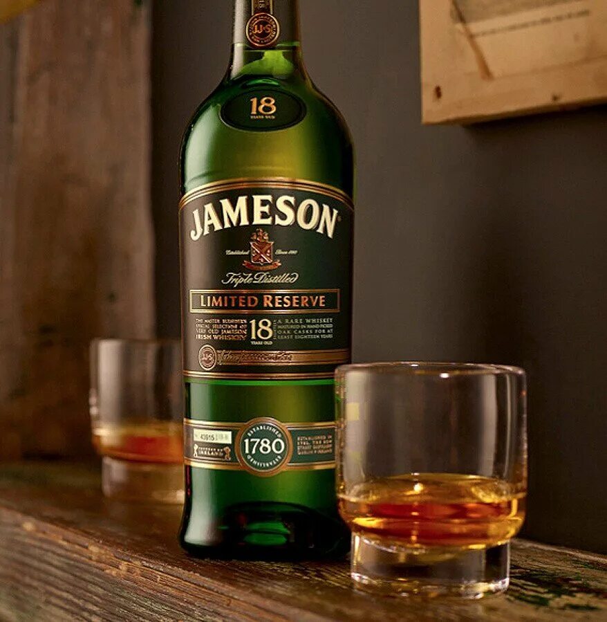 Bacardi oakheart 1л. Джемисон пряный. Okheart. Ирландский виски jameson. Окхарт 0 2.