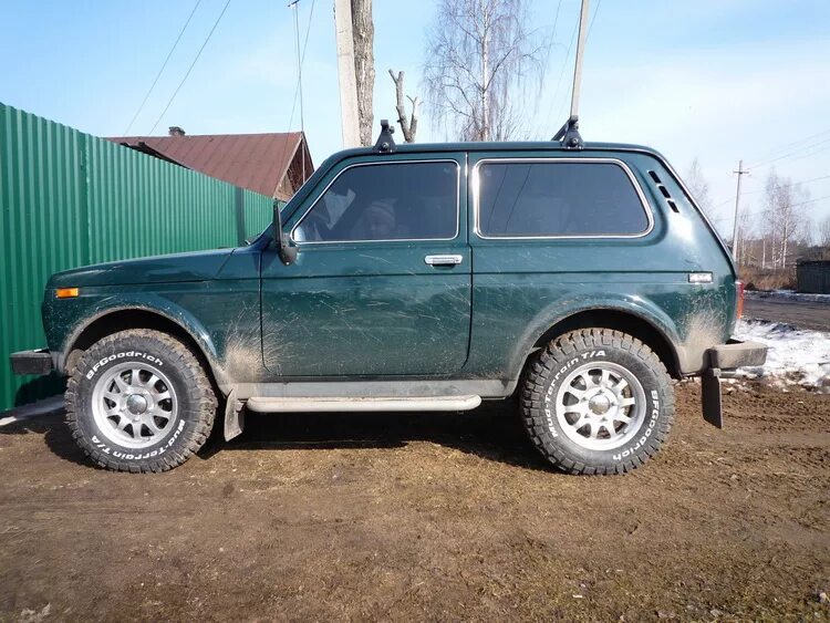 Вылет диска 2121. Всмпо на ниву r16. ваз 2121 r15 bfgoodrich 235. всмпо 15 нива. нива 2121 на гудричах.