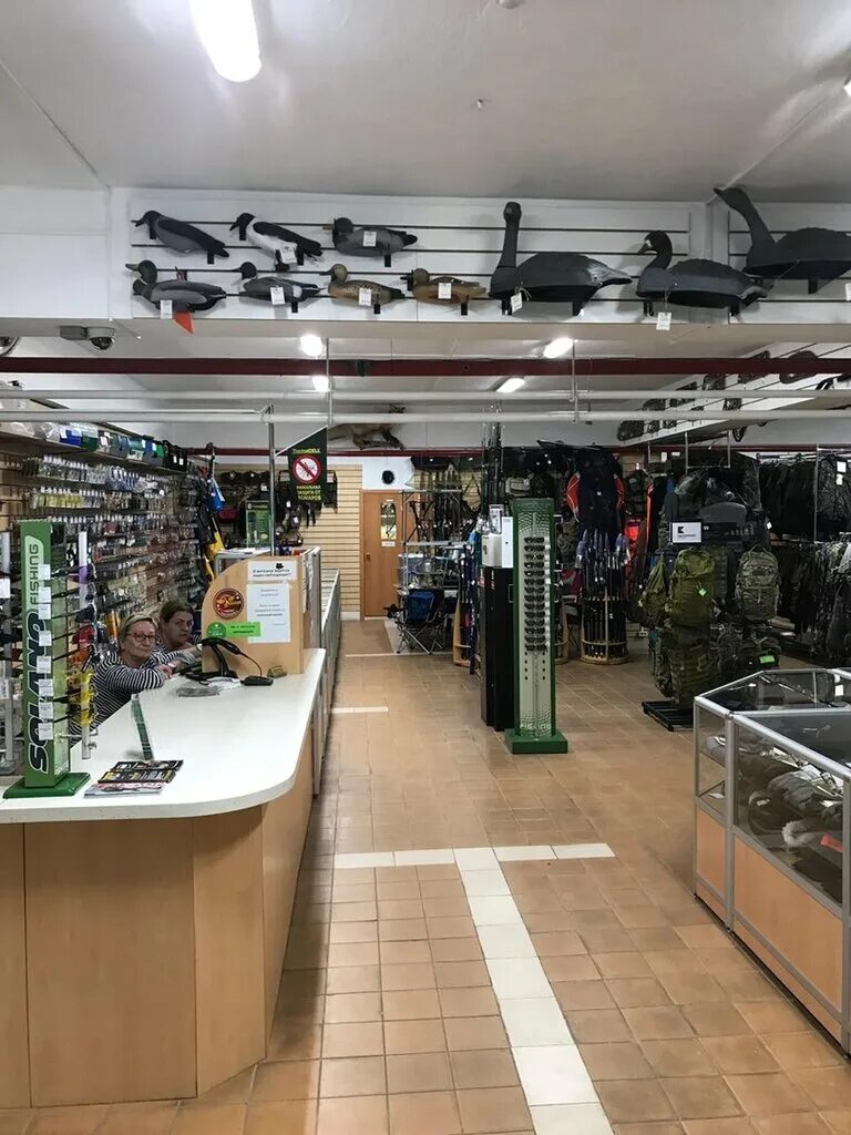 Оружейный салон кольчуга москва. Кольчуга оружейный салон. Кольчуга охотничий. Пояс для кольчуги. Оружейная компания кольчуга.