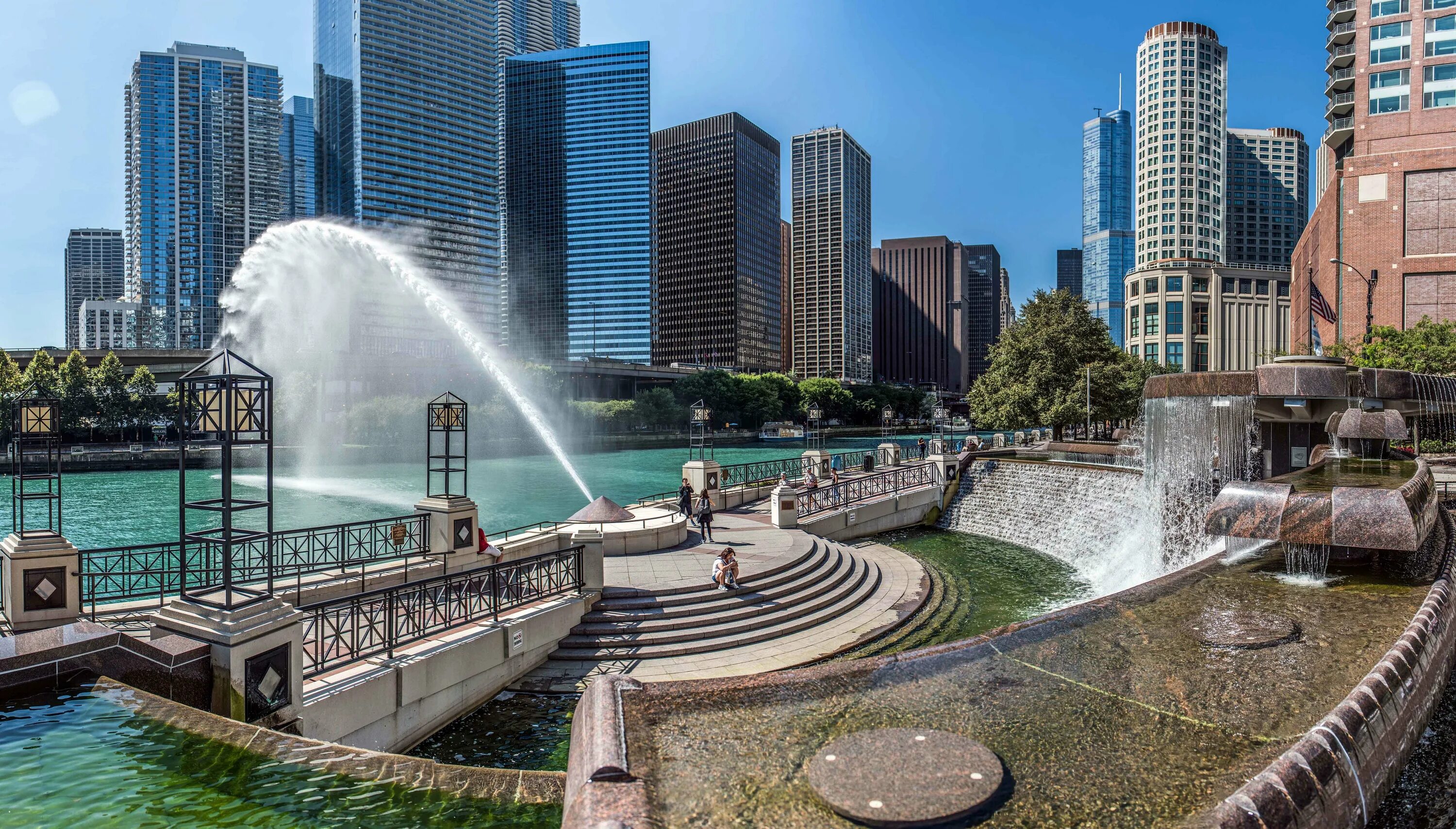 В каком городе находится чикаго. Chicago riverwalk фонтан. город сентенниал в сша. достопримечательности чикаго кратко. chicago streeterville.