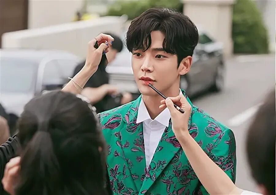 Tomorrow w. Tomorrow w. Tomorrow w. Lee rowoon sport time. Роун актер дорама.