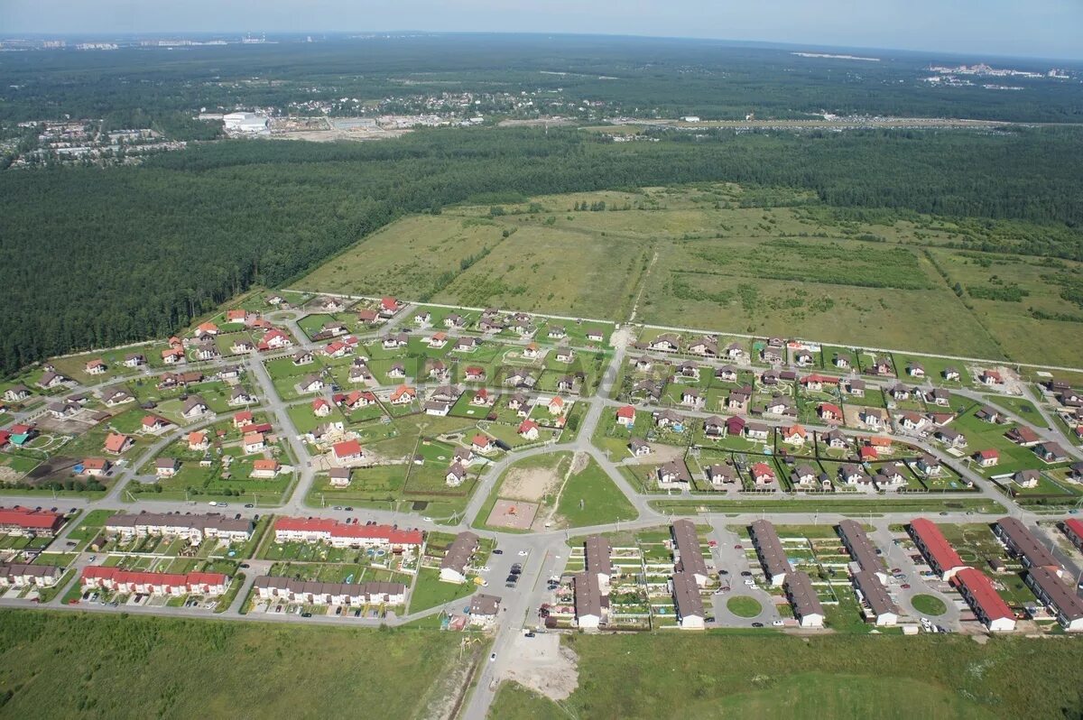 Школа ламбери в энколово. Жк в кузьмолово санкт-петербург. Поселок сад времени петергоф. Коттедж суррей ламбери санкт-петербург. Янино 1 спб.