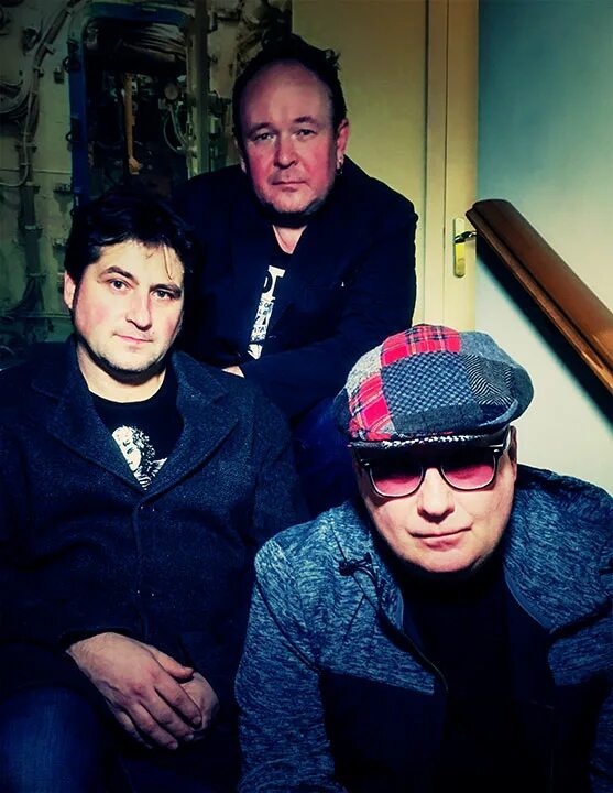 Группа центр контакты. Группа центр википедия. Centr рэпер. Центр группа рок шумов. Группа центр и баста.