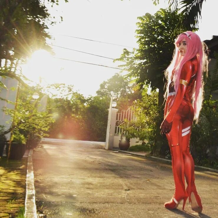 Zero 2 zero 7. Zero two франкс. zero 2. zero two на фоне неба. zero two r18.