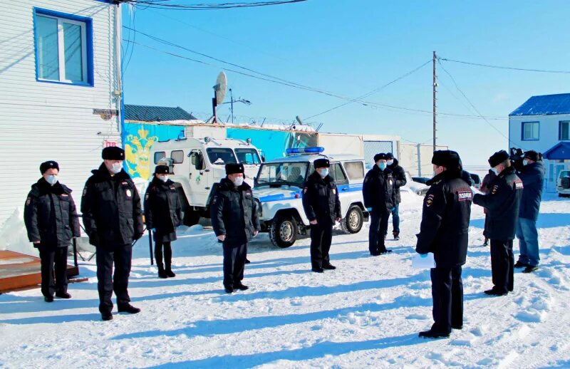 Лет в тазовском. Тазовский поселок Ямало-Ненецкого автономного. Посёлок Тазовский ЯНАО. Ямало-Ненецкий автономный Тазовский поселок полиция. Тазовский район Тазовский.