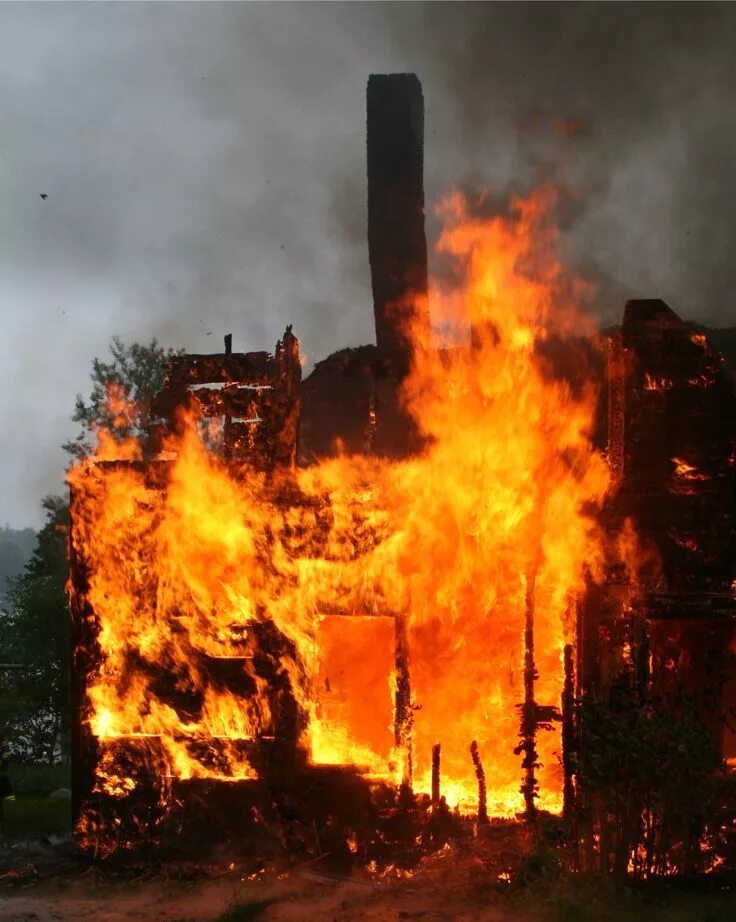 Burn and build. Горящие здания. горящее здание. пожар арт. burning house.
