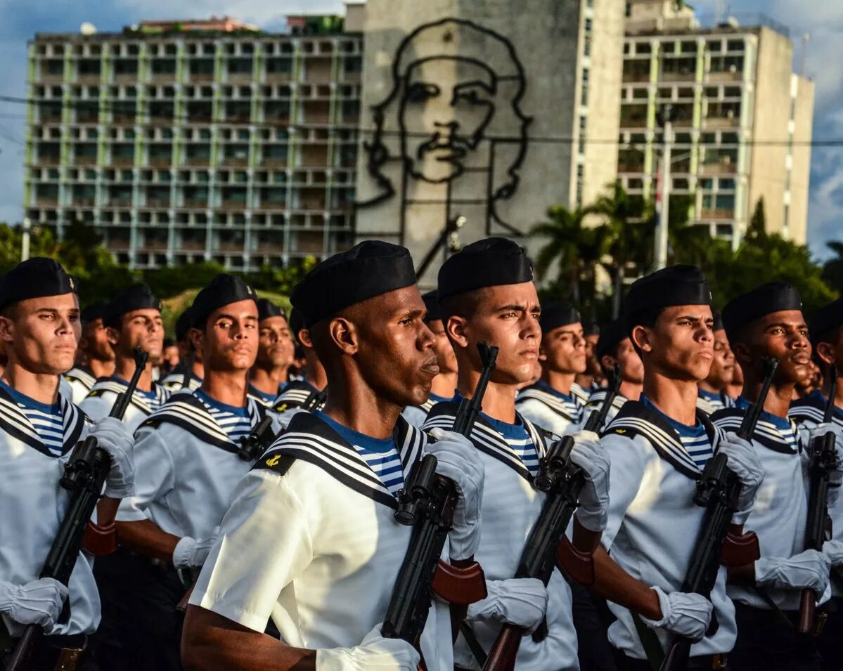 Кубинская Революционная армия. Военный парад на Кубе. Армия Кубы. Армия Кубы парад.