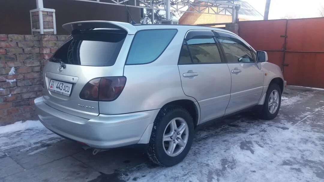 Toyota harrier 1 поколение. Toyota Harrier 1999. Тойота Харриер 1999. Тойота Харриер 2002.