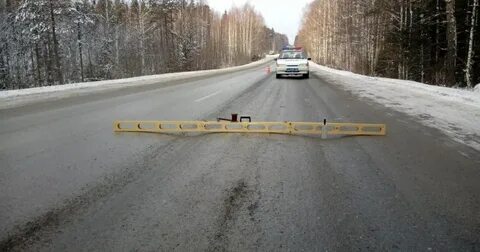 Колея на дороге