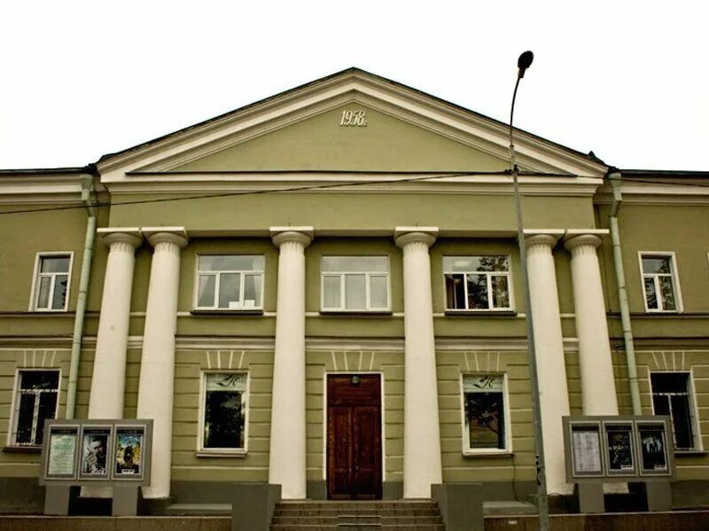 Свердловский фильмофонд. Пискаревский 32 фильмофонд. Свердловский областной фильмофонд. Кинотеатр фильмофонд на пискаревском. Фильмофонд на пискаревском.