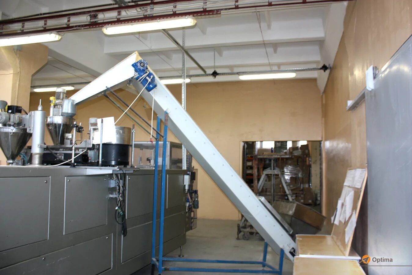 оборудование рыбного цеха. фармацевтическая фабрика gmp. бадер оборудование для рыбопереработки. помещение для производства. рыбный цех.