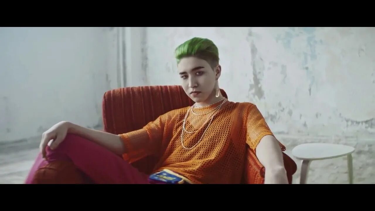 Видео уана. Видео уана. Джей зи клип. One direction клипы. Ninety one all i need dance practice.