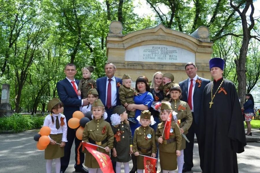 Погода ставропольский край труновский район село труновское. Труновка Ставропольский край. Труновка Ставрополь. Село Труновское Ставропольский 9 мая. Село Труновское Ставропольский край жители.