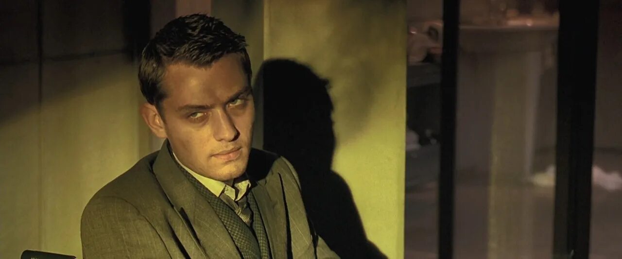 I can certainly. Гаттака Джуд. Гаттака Юджин. Jude Law Gattaca.