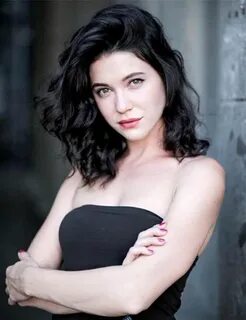 Интернетте досының анасымен жыныстық қатынаста болғанын қараңыз