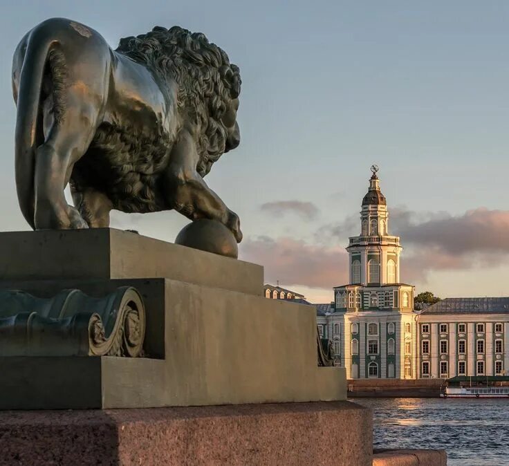 Львы санкт-петербурга. Микешин памятник екатерине 2. Санкт-петербурга». Уникальный памятник культуры санкт петербурга. Достопримечательности санкт-петербурга медный всадник.