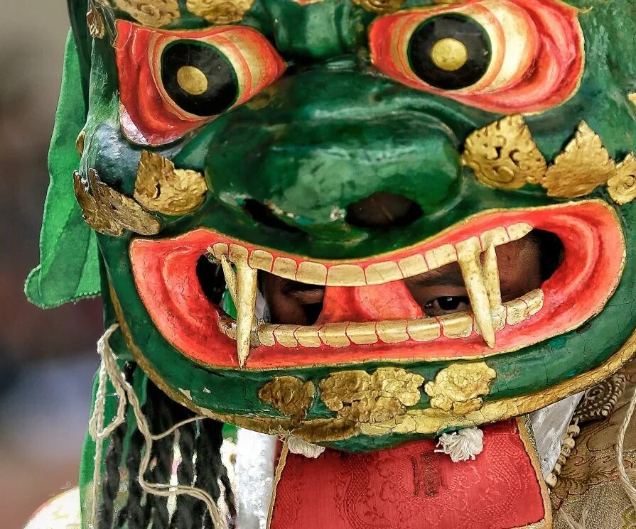 Ритуальные маски африки. Маска злых духов. Африканские маски. Маски эскимосских шаманов. Маска злых духов.