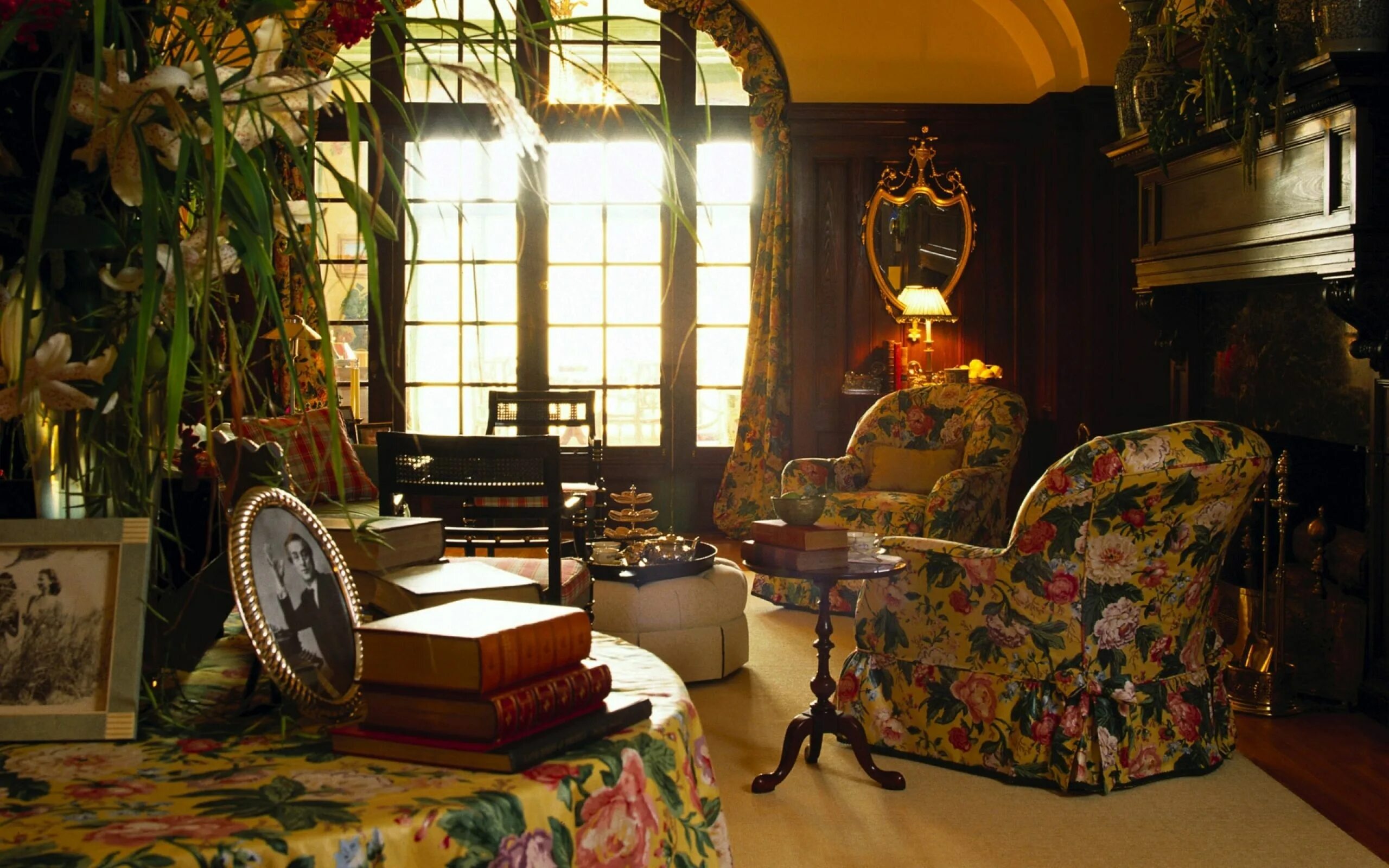 1910s home decor: How to choose authentic colors & patterns for your vintage hom