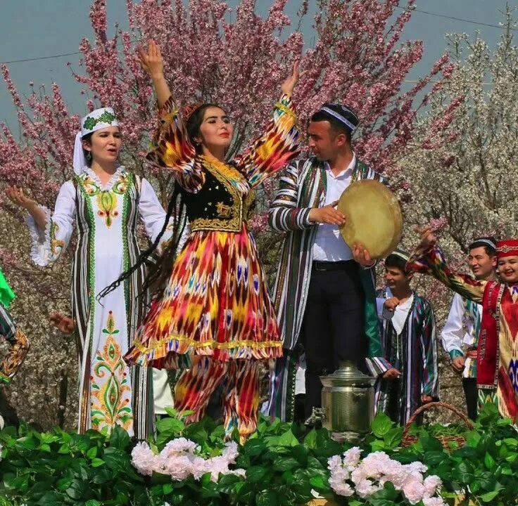 Праздник навруз это. Навруз байрами узбекистан. праздник весны навруз байрам. гостеприимство навруз узбекистан. таджикские обычаи навруз навруз.
