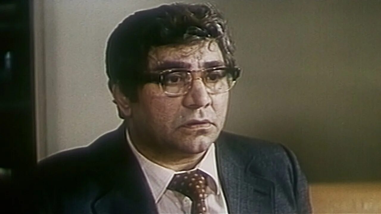 Родион нахапетов и андрейченко фильм. Филиппов виктор 1966. Человек который закрыл город постер. Родион нахапетов и андрейченко фильм. Человек который закрыл город фильм.