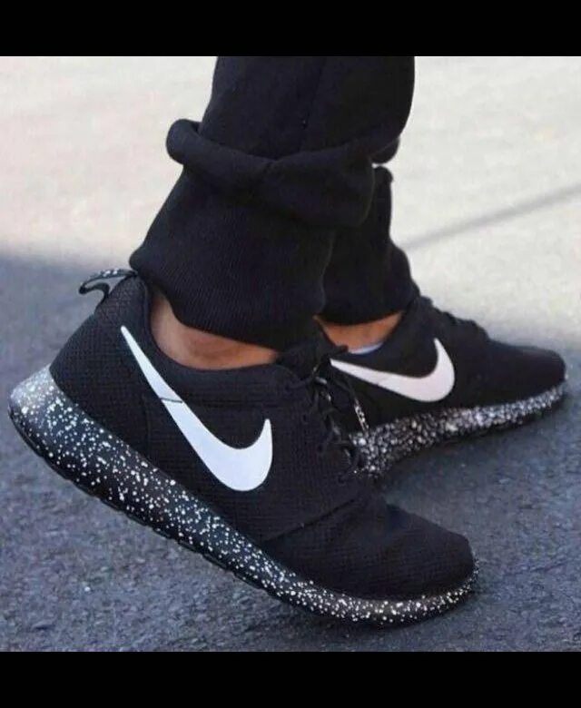 Nike Roshe Run черные. Кроссовки Nike Roshe Run Black White. Кроссовки Nike Roshe Run, чёрные. Найк Роше РАН мужские. Обувь кроссовки найк