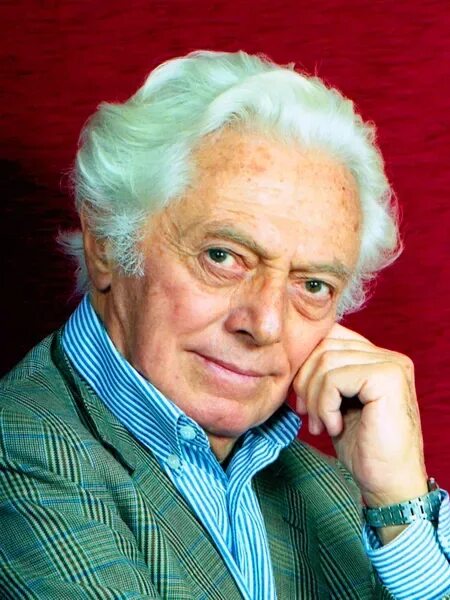 Режиссер италии дино. Луиджи коменчини кот. Дино режиссер. Дино ризи. Дино ризи нененене.