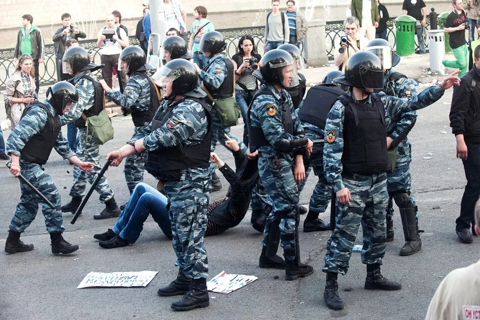 Болотная площадь митинг 6 май 2012. Болотная площадь 2012. Митинги на Болотной площади 2011 ОМОН. ОМОН на Болотной площади.