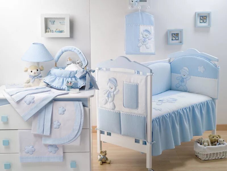 Постельное белье для новорожденных. Кроватки и белье для новорожденного. Постельное для новорожденных в кроватку. Постельное белье для новорожденного в кроватку.