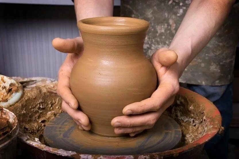 Изготовление кувшина. Формы кувшинов из глины. Крынка с крышкой. Коллекционные керамические маленькие кувшинчики. Керамические сосуды.