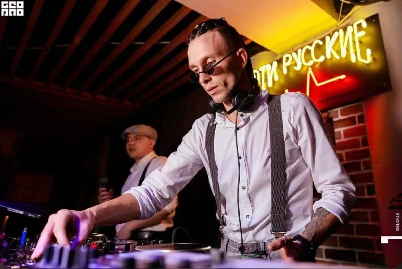 диджеи россии дуэт с девушками. Sister sister disco. швейцарский дуэт диджеи. диджей дуэт. дуэт диджеев.