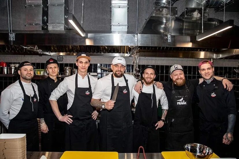 Фрэнк бай баста москва кузнецкий мост. Гриль бар реберная 1. Франк баста ростов. Frank баста. Баста ресторан ребрышки.