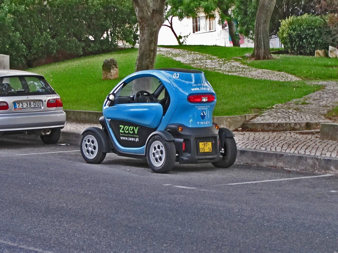 Куплю электромобиль б у. Mini car Renault Twizy. Renault Electric car Twizy. Renault Twizy 2021. Renault Twizy f1.