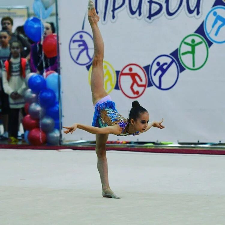 Сайт сшор 1. СДЮСШОР 1 Екатеринбург художественная гимнастика. Е художественная гимнастика.