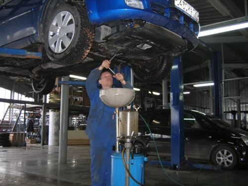 Chevrolet автомастерская. Chevrolet service. Сервис chevrolet. Автосервис шевроле. Техобслуживание шевроле.