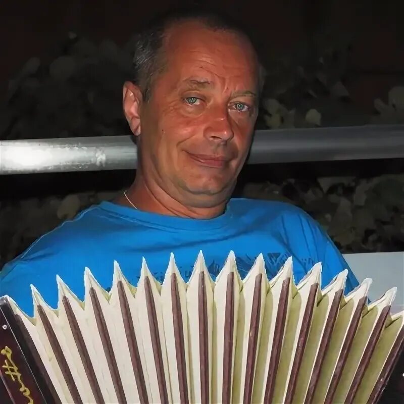 Валерий семин привет андрей 2022. Андрей сандалов балалайка. Валерий сёмин баянист баянист. Валерий сёмин заслуженный артист россии. Валера баянист.