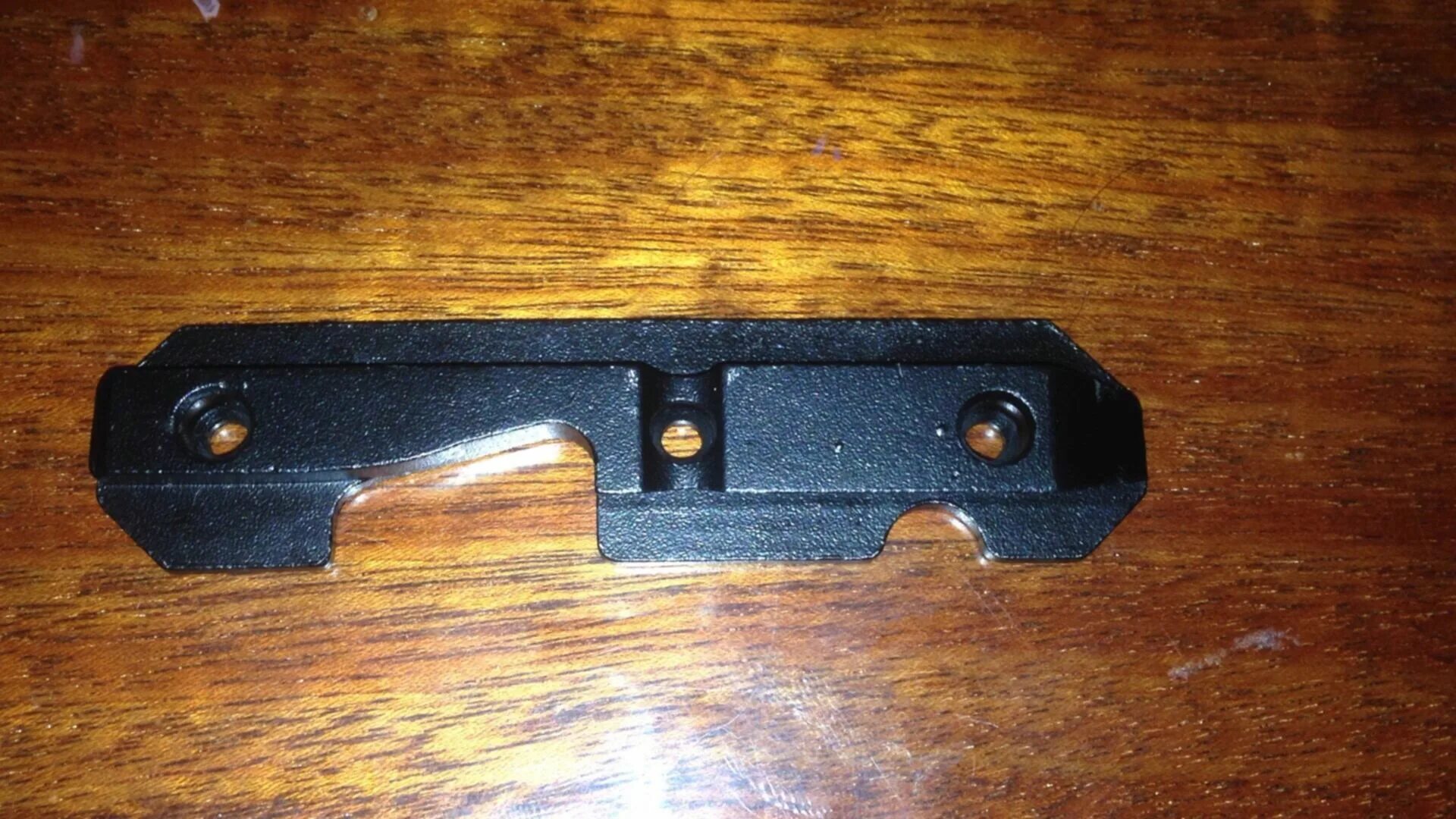 J профиль металл монтаж сайдинга. Околооконная планка для сайдинга монтаж. Переходная планка с вивера на ластохвост. Карнизная планка профлист. Планка капельника и карнизной планки.