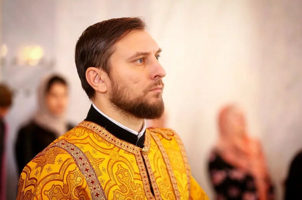 Феодор певец. Федор досумов с братом. Феодор маншилин. Феодор певец. Ваня кирсанов некст актер.