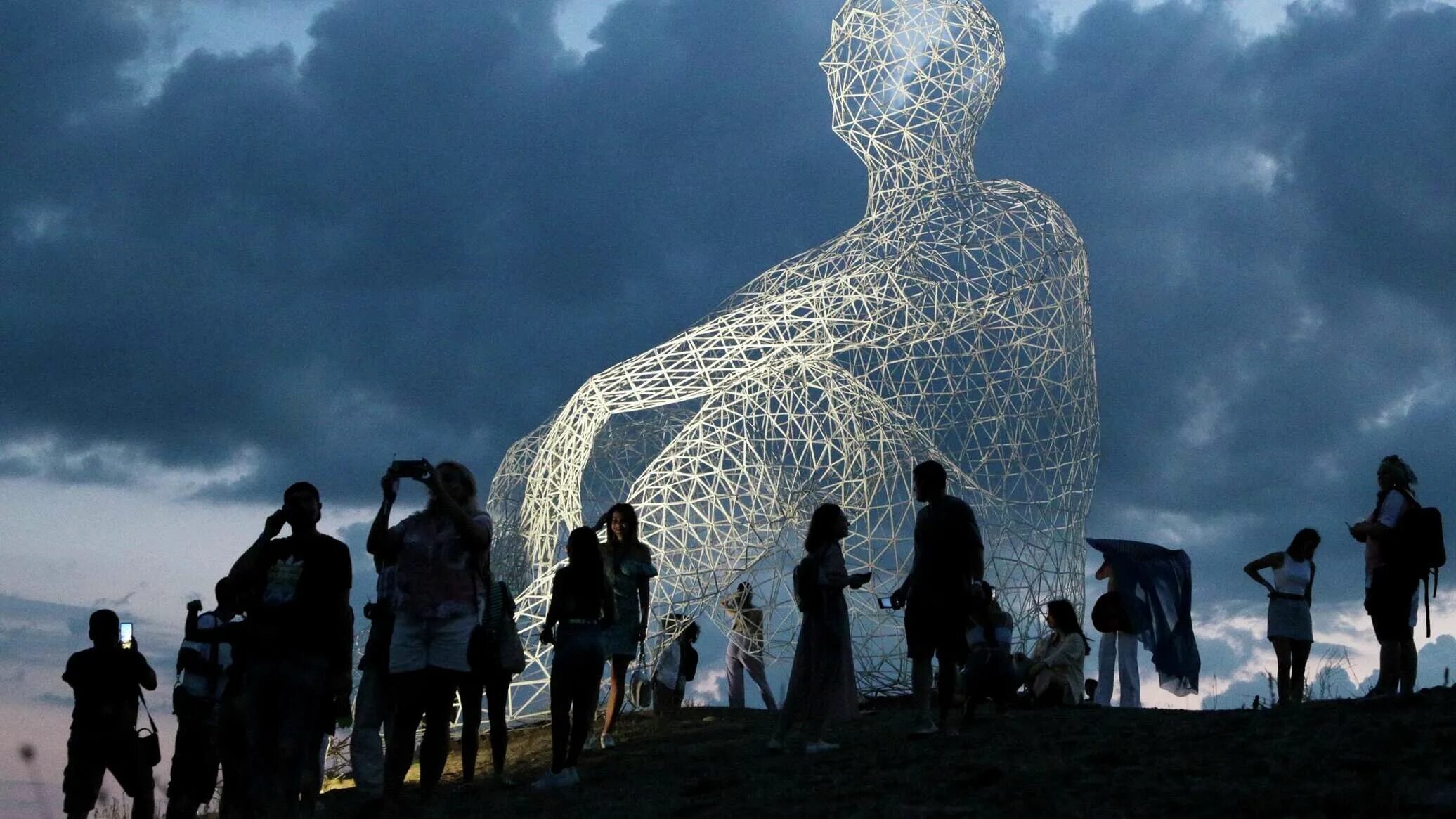 Фестиваль в крыму таврида арт 2022 скульптура. Таврида арт 2024. Алексей загальский таврида арт. Таврида арт 2024. Таврида арт 2024.